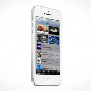 Apple iPhone 5 Retina Mockup PSD Cover Action